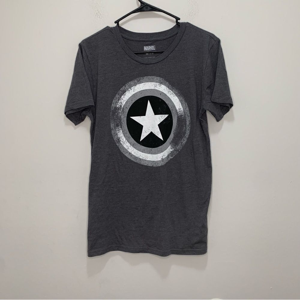 Marvel Captain America Grey Shield T-Shirt Size Small